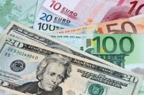 Доллар, евро и рубль укрепились